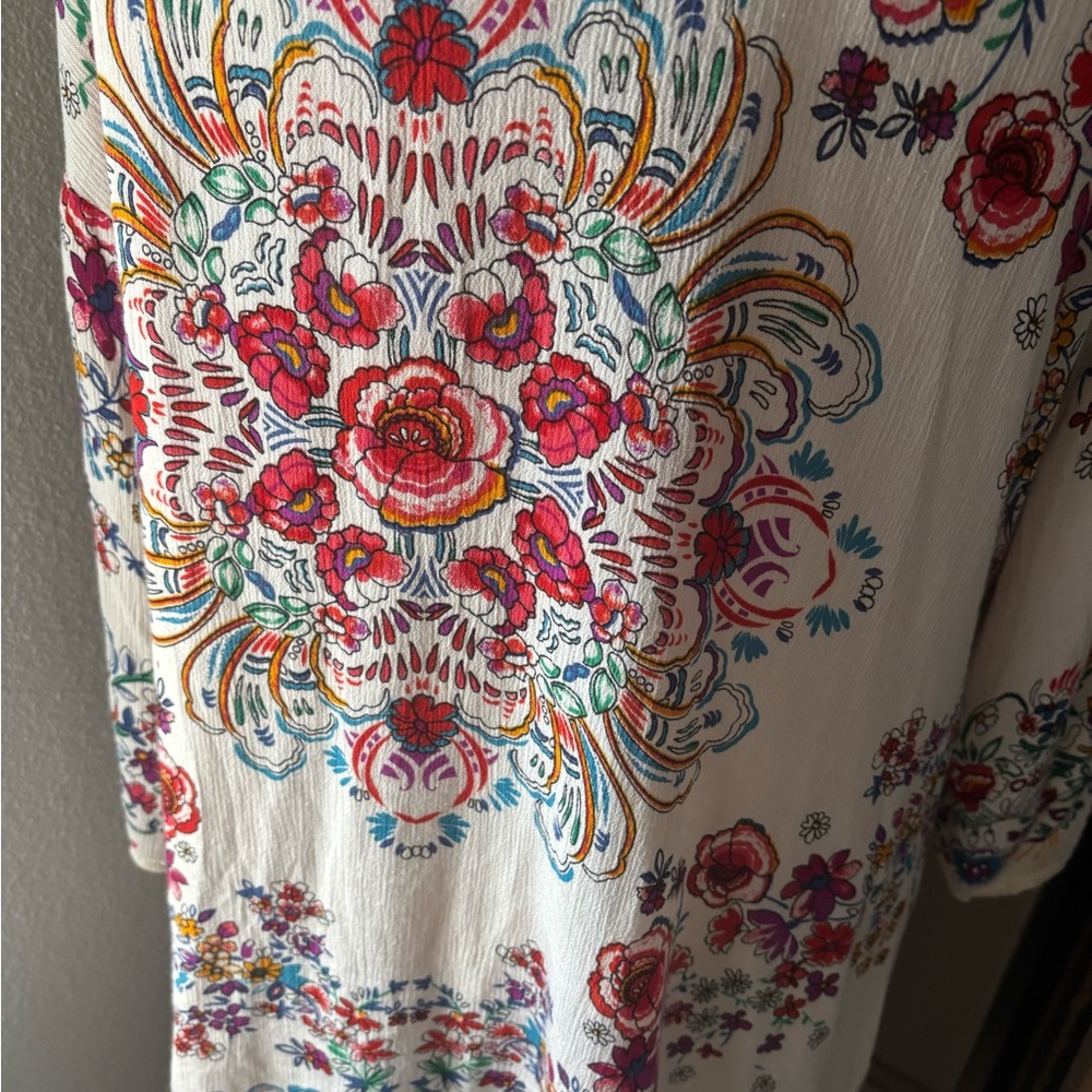 Beautiful Floral Kimono Lace Detail Bila Final Sale - Picture 3 of 10
